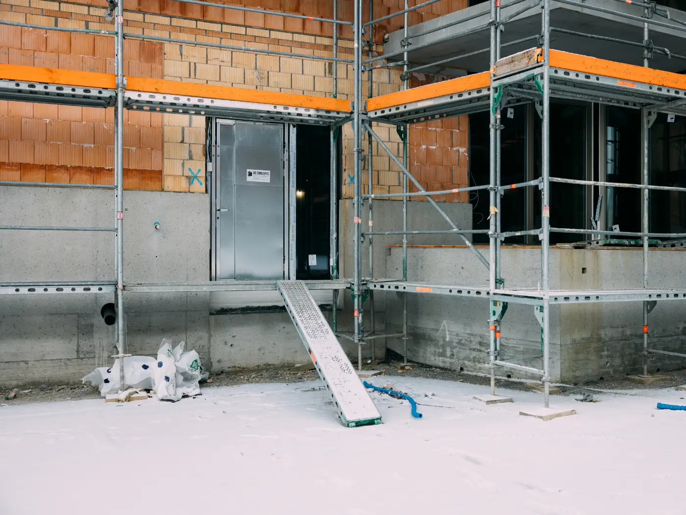 Bauzeittüre, DS Concepts, die clevere Bauzeittüre für ihre Baustelle, schützt hochwertige Aussentüren während der Bauzeit